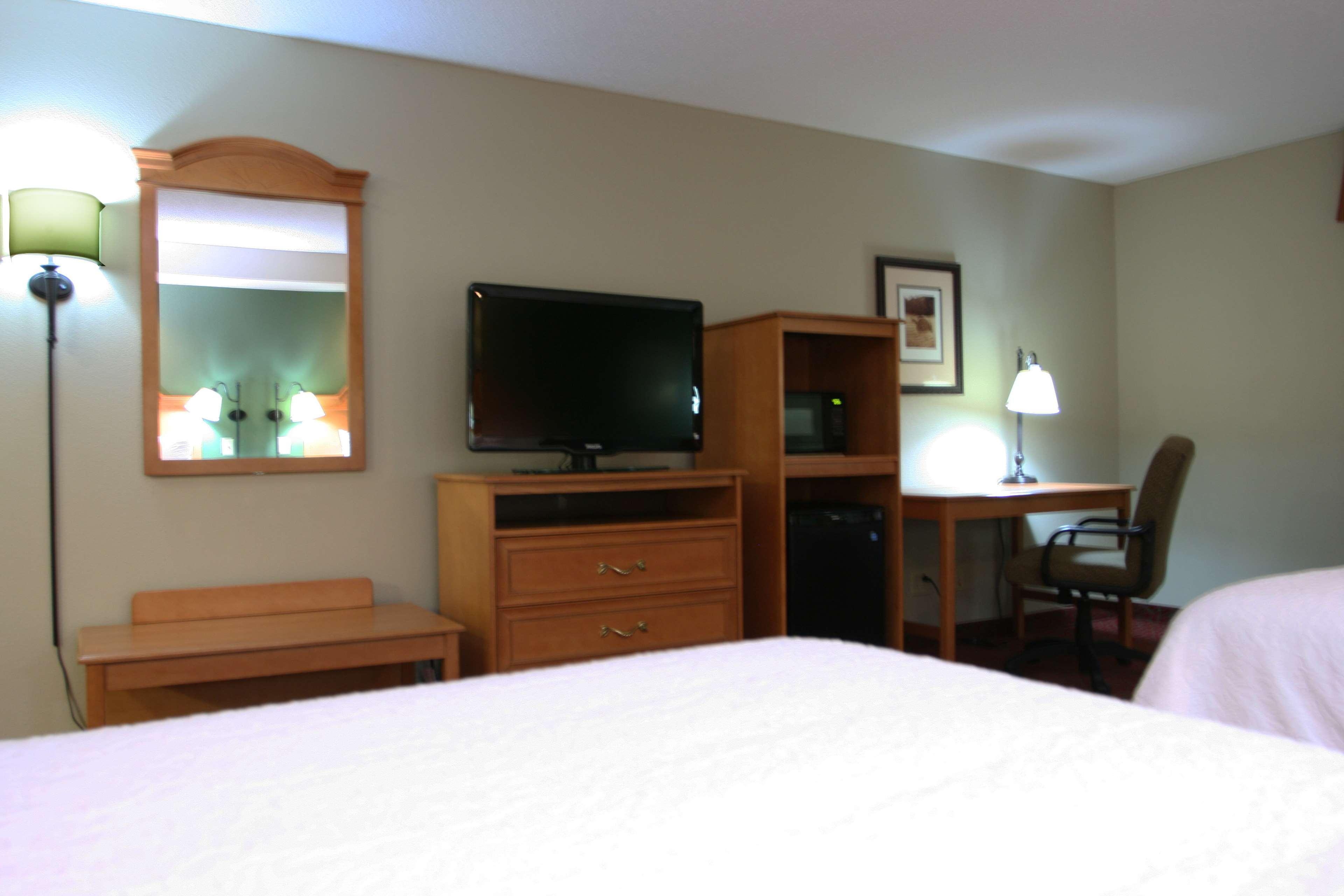 Hampton Inn Norfolk Bagian luar foto