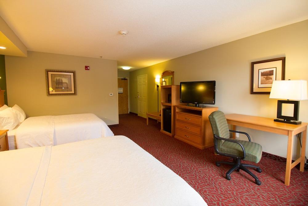 Hampton Inn Norfolk Bagian luar foto