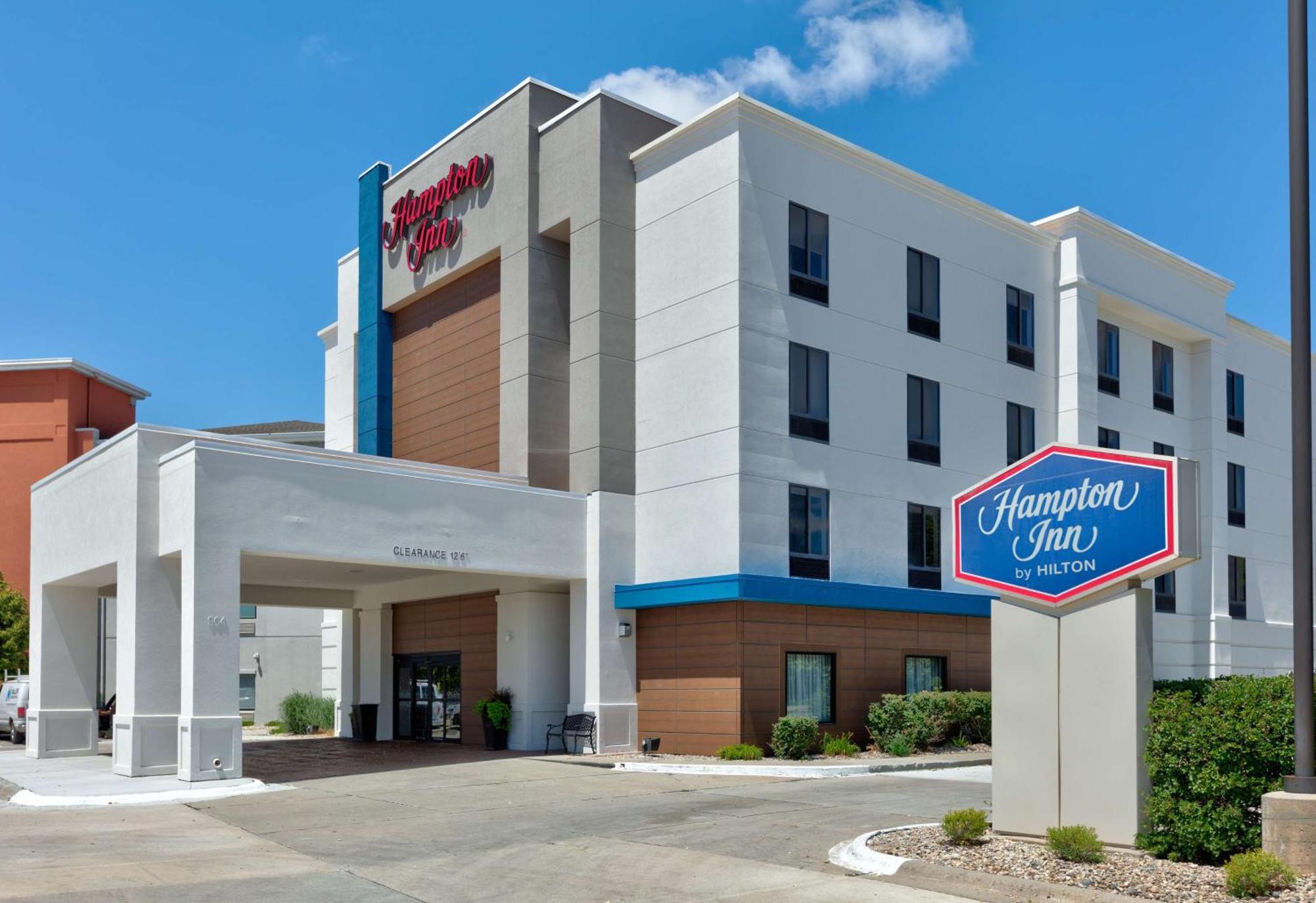 Hampton Inn Norfolk Bagian luar foto